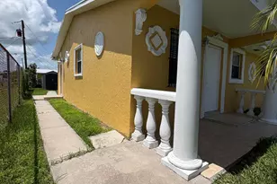 442 N Cocoanut Rd, Pahokee, FL 33476 - Photo 10