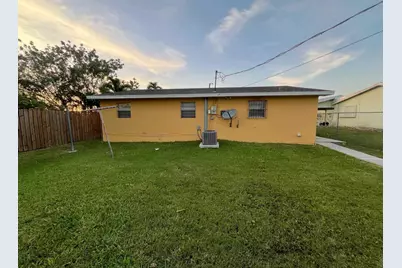 442 N Cocoanut Road, Pahokee, FL 33476 - Photo 2