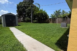 442 N Cocoanut Rd, Pahokee, FL 33476 - Photo 28