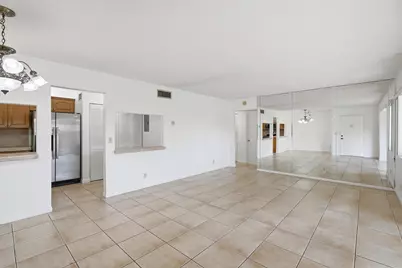 518 Shady Pine Way #B2, Greenacres, FL 33415 - Photo 4