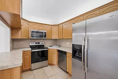 518 Shady Pine Way #B2, Greenacres, FL 33415 - Photo 10