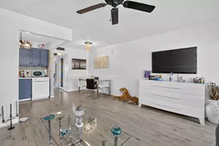 2020 Durham A, Deerfield Beach, FL 33442 - Photo 8