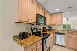4210 Gator Trace Ave, Fort Pierce, FL 34982 - Photo 4
