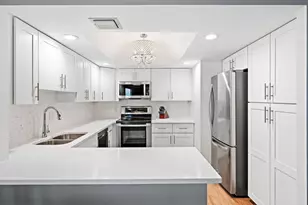 2800 N Ocean Dr, Singer Island, FL 33404 - Photo 4