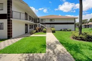 15451 Pembridge Dr, Delray Beach, FL 33484 - Photo 1
