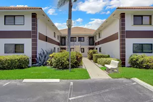 15451 Pembridge Dr, Delray Beach, FL 33484 - Photo 4