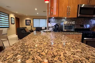 5170 Palm Ave, Hialeah, FL 33012 - Photo 16