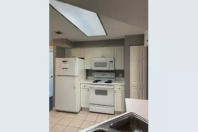 2730 Anzio Court #303, Palm Beach Gardens, FL 33410 - Photo 6