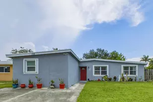 754 Hibiscus Dr, Royal Palm Beach, FL 33411 - Photo 1