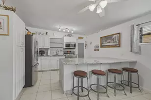 754 Hibiscus Dr, Royal Palm Beach, FL 33411 - Photo 4
