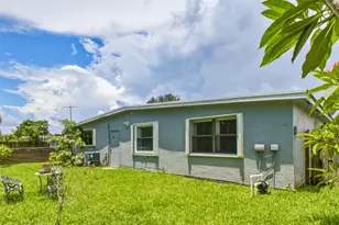 754 Hibiscus Dr, Royal Palm Beach, FL 33411 - Photo 34