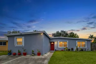 754 Hibiscus Dr, Royal Palm Beach, FL 33411 - Photo 32