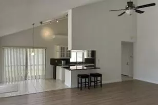 2900 Cuyahoga Ln, West Palm Beach, FL 33409 - Photo 6