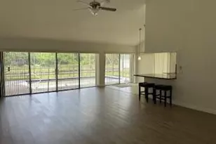 2900 Cuyahoga Ln, West Palm Beach, FL 33409 - Photo 8