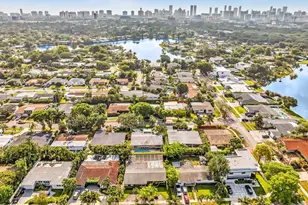 19321 NE 18th Pl, Miami, FL 33179 - Photo 36