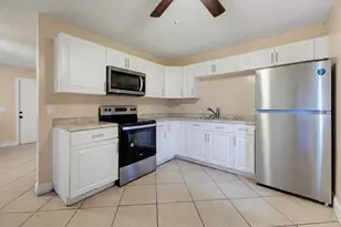 1525 W 17th St, Riviera Beach, FL 33404 - Photo 8