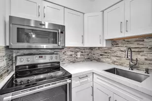 1101 NE 18th Ave, Fort Lauderdale, FL 33304 - Photo 4