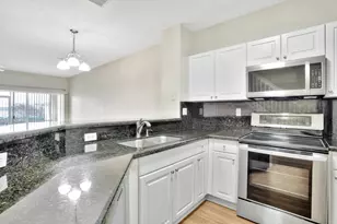 6527 Catalina Ln, Tamarac, FL 33321 - Photo 8