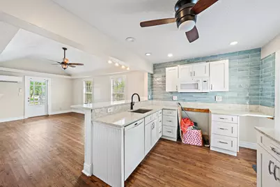 200 E 24th Street, Riviera Beach, FL 33404 - Photo 6