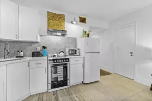 13334 Polo Club Rd, Wellington, FL 33414 - Photo 28