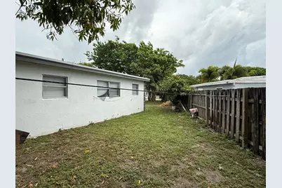 440 Tulip Tree Drive, Lake Worth, FL 33462 - Photo 22