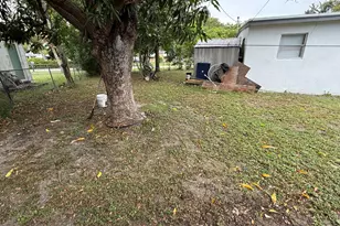 440 Tulip Tree Dr, Lake Worth, FL 33462 - Photo 4