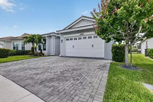 15660 Goldfinch Cir, The Acreage, FL 33470 - Photo 2