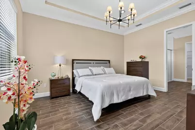 15660 Goldfinch Circle, The Acreage, FL 33470 - Photo 10
