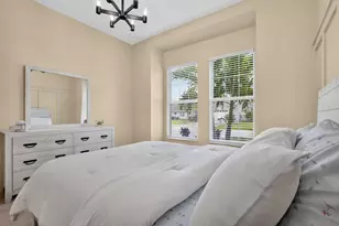 15660 Goldfinch Cir, The Acreage, FL 33470 - Photo 20