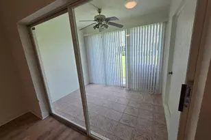 78 Simonton Cir, Weston, FL 33326 - Photo 2