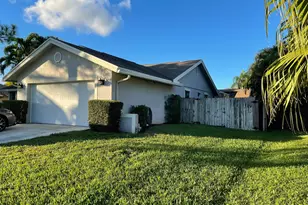 13763 Norwick St, Wellington, FL 33414 - Photo 2