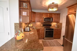 305 N Pompano Beach Blvd, Pompano Beach, FL 33062 - Photo 10