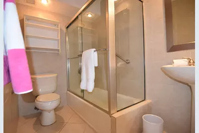 305 N Pompano Beach Boulevard #405, Pompano Beach, FL 33062 - Photo 16