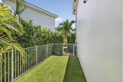 2021 SW 14th Terrace, Fort Lauderdale, FL 33315 - Photo 46