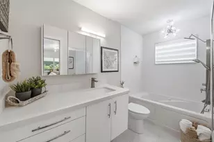 957 Circle Dr, Delray Beach, FL 33445 - Photo 16