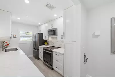 957 Circle Drive #D, Delray Beach, FL 33445 - Photo 8