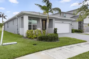 10646 SW Hensley St, Port Saint Lucie, FL 34987 - Photo 2