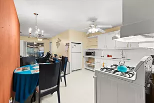 1830 Keenland Cir, West Palm Beach, FL 33415 - Photo 10