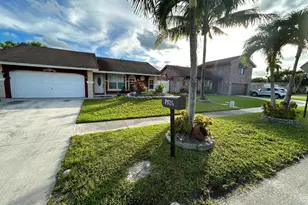 7526 SW 7th Ct, North Lauderdale, FL 33068 - Photo 10
