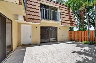 135 Heritage Way, West Palm Beach, FL 33407 - Photo 4