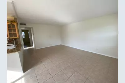 183 Andover H, West Palm Beach, FL 33417 - Photo 4