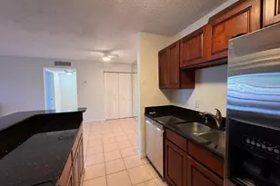 809 NE 199th St, Miami, FL 33179 - Photo 26