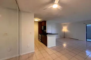 809 NE 199th St, Miami, FL 33179 - Photo 20