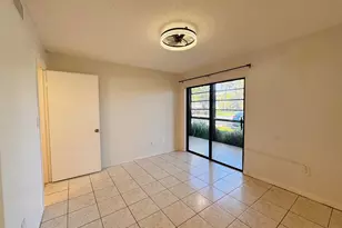 809 NE 199th St, Miami, FL 33179 - Photo 10