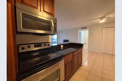 809 NE 199th Street #105-7, Miami, FL 33179 - Photo 30