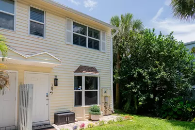 1877 NE 15th Avenue #1877, Fort Lauderdale, FL 33305 - Photo 2