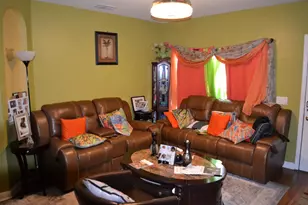 509 Maricopa Dr, Kissimmee, FL 34758 - Photo 2
