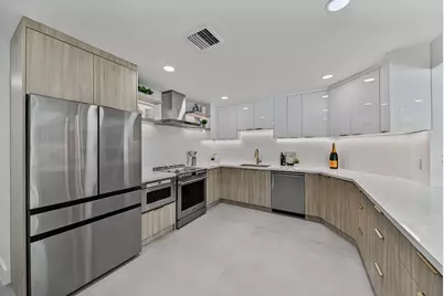 411 SE 2nd Avenue, Pompano Beach, FL 33060 - Photo 22