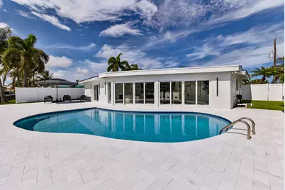 411 SE 2nd Avenue, Pompano Beach, FL 33060 - Photo 6