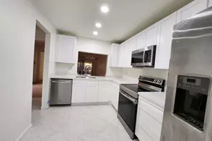 903 NW 79th Terrace, Plantation, FL 33324 - Photo 6